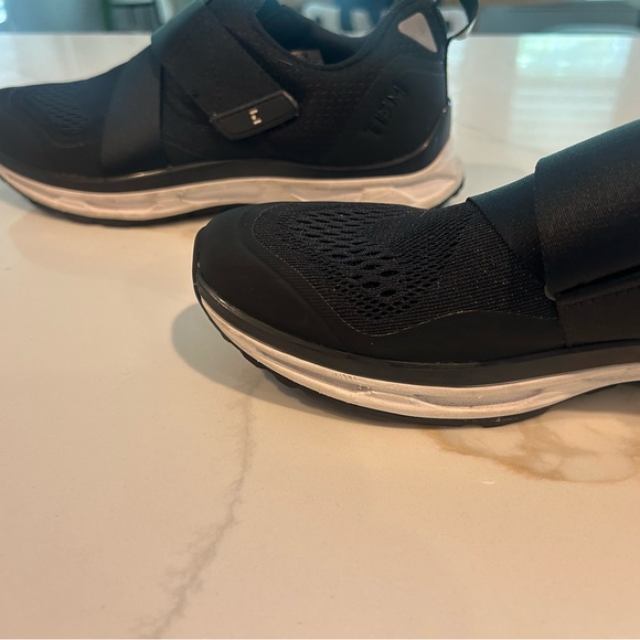 Tiem Slipstream Indoor Cycling Shoes - Picture 7 of 9